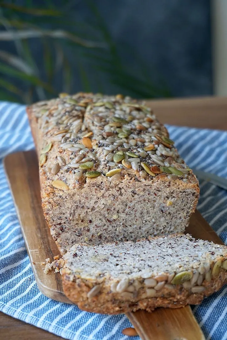 Pan de molde de harina de almendras sin lacteos