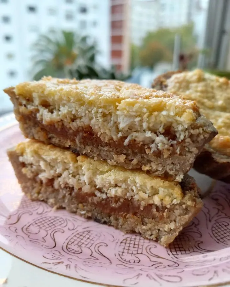 Tarta de coco y dulce de leche saludable